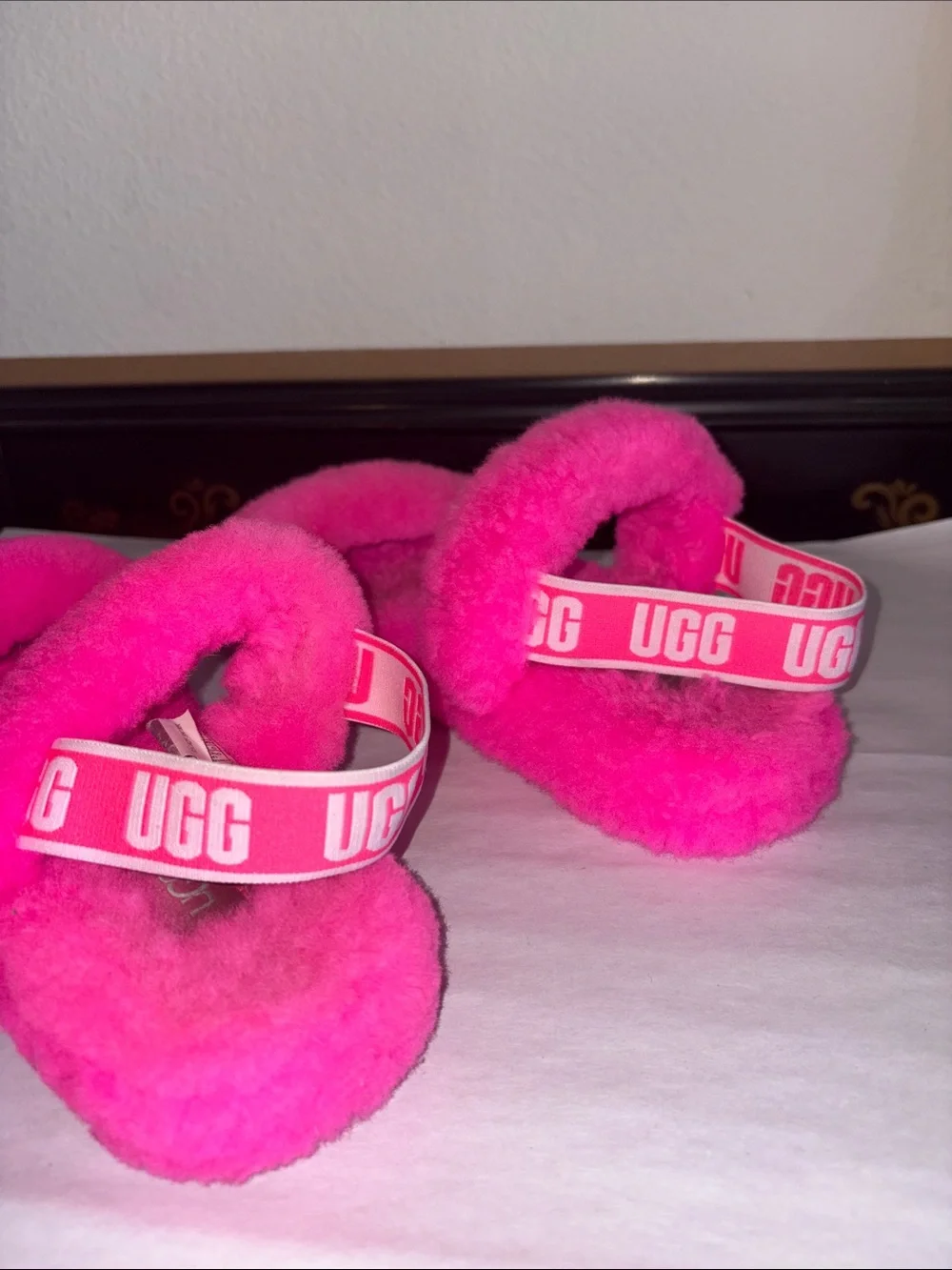 UGG Hot Pink Shearling Slide Sandals 🩷🩷🩷